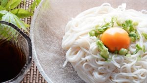 夏休みの昼ごはんが面倒すぎる…！在宅ママたちのためのリアル解決法