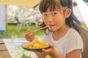 夏休みの昼ごはんが面倒すぎる…！在宅ママたちのためのリアル解決法